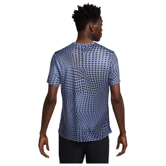 Nike Ανδρική κοντομάνικη μπλούζα Miler Dri-FIT UV Tee Nike Ανδρική κοντομάνικη μπλούζα Miler Dri-FIT UV Tee